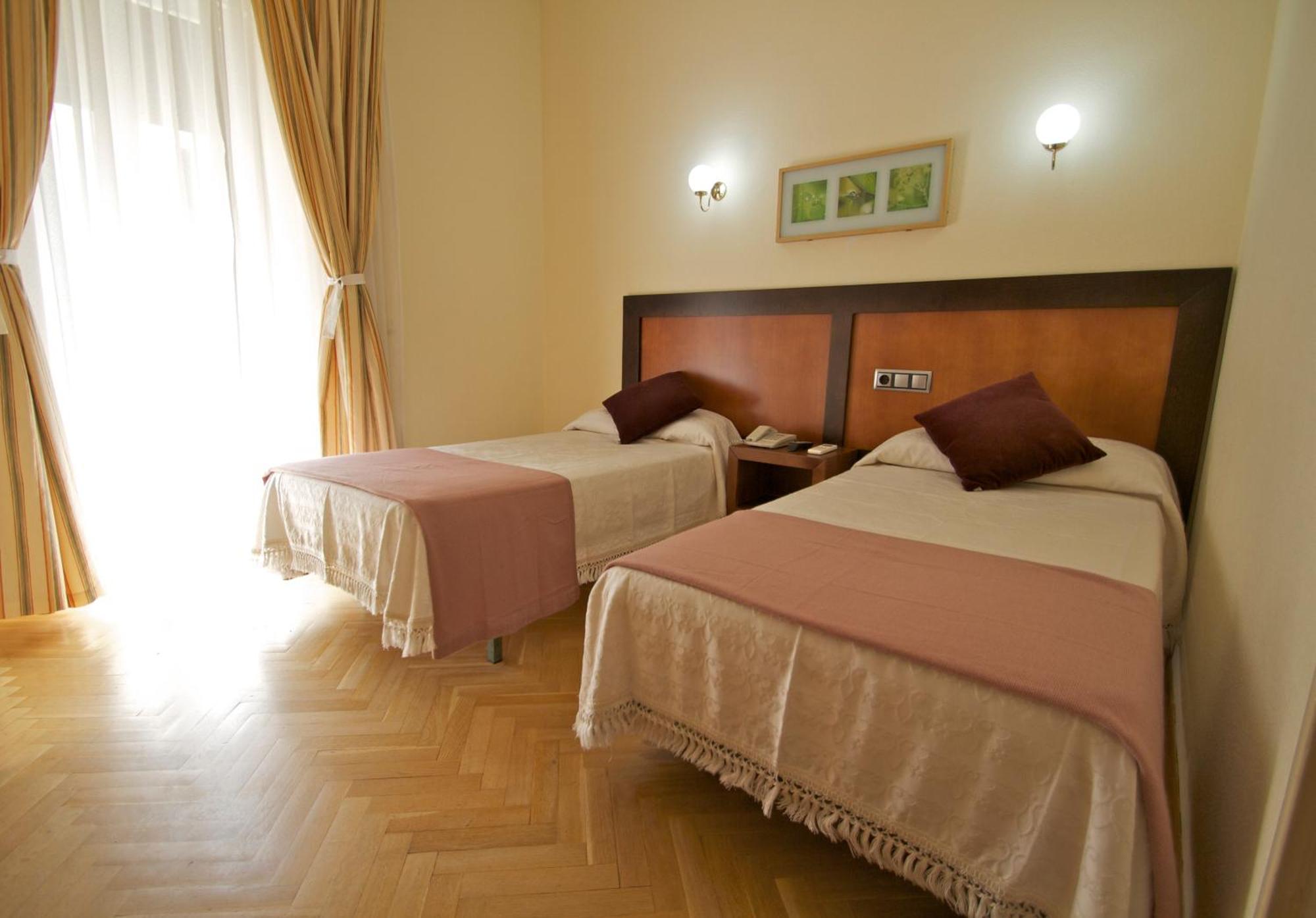 Hostal Greco Gran Via Madrid — Fotos 1